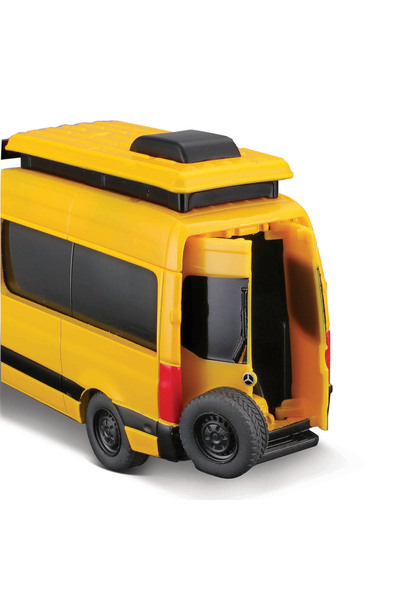 Maisto Weekenders Mercedes-Benz Sprinter - Yellow