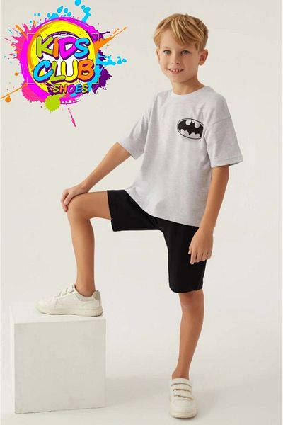 Batman L1692 Model Boy's Set - Licensed, Embleme Detailed T-Shirt and Capri Set GRAY