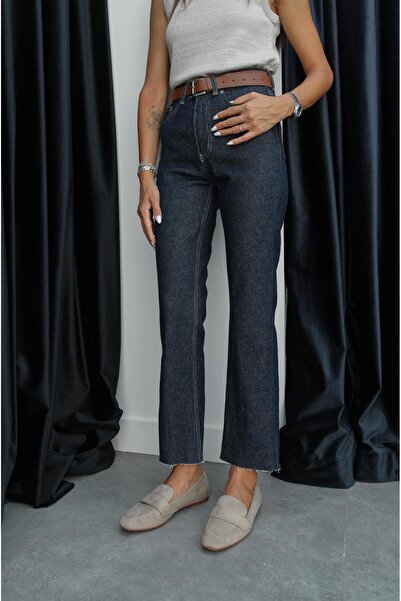 Havoş Sötét sötétkék vágott lábú Jean