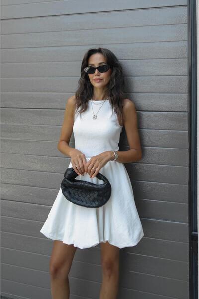 Havoş Rochie albă cu fustă balon cu bretele groase