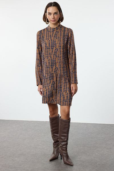 Trendyol Collection Brunes Minikleid Mit Abstraktem Muster - Twoaw25el00370
