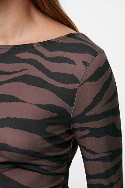 Trendyol Collection Zebra nyomott rugalmas Midi Maxi ruha - színes, testhezálló TWOAW25EL00530