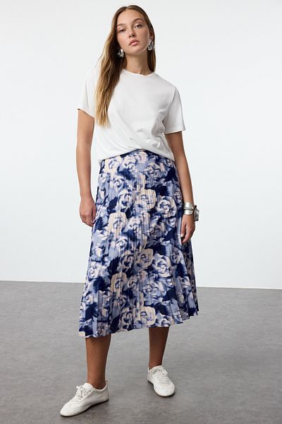 Trendyol Collection Rózsa mintás kék rakott szoknya - TWOSS24ET00265