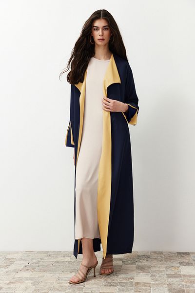 Trendyol Modest Marineblaue, farbblockierte lange Aerobin-Webkappe & Ferace & Abaya TCTSS24KF00011