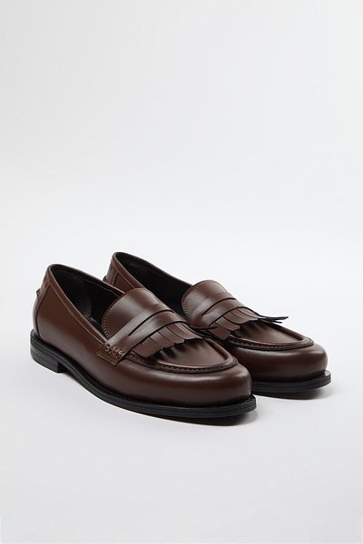 TRENDYOL SHOES Loafer für Damen - Dunkelbraune Quaste, Takaw25la00004