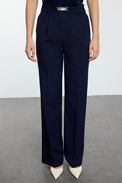 Trendyol Collection Sötétkék széles szárú szövet szőtt nadrág - öv részlet TWOAW25PL00060