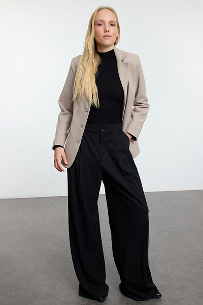 Trendyol Collection Μπουφάν Blazer με ζωσμένο κρεμ TWOAW23CE00024