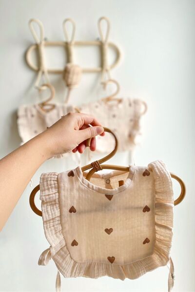 Muukh store 100% Organic Cotton Muslin Maysa Bib & Collar - Coffee Heart
