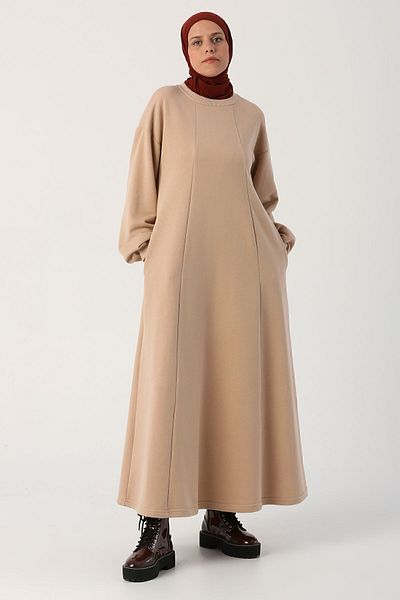 ALLDAY Beigefarbenes, ausgestelltes Kleid mit Seitentaschen