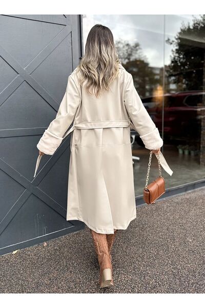 VESS MODA Κομψή δερμάτινη γυναικεία καμπαρντίνα με γούνινο γιακά και μανσέτα