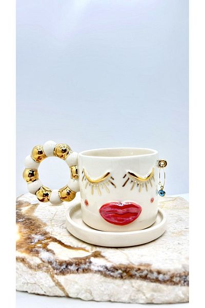 Port Aksesuar Twist Handle Fancy Girl 24k Gold Decorated Handmade Ceramic Cup 120ml