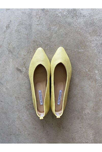 LA PASSION HAKİKİ DERİ SİVRİ BURUN SARI BABET