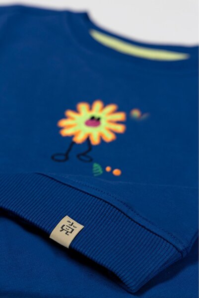 BEETLEBEEZ Mornarsko plava unisex dečija majica - okrugla kragna , detaljan vez