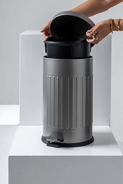 FH finehome Efor Gray Colored Vidor with Pedal Shock Absorber 4006S Garbage - 16Lt