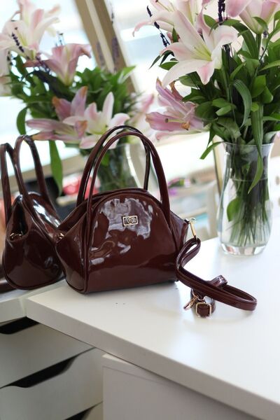 Moom Bag Women's Burgundy Patent Leather Double Handle Strap Shoulder Bag