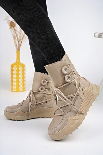 MUGGO Joy Guaranteed Damenstiefel mit Fell-Innenseite, Knöpfen und Schnürsenkeln