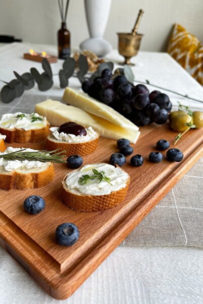 NOBLERAVEN DESIGN Natural Wooden Cheese And Presentation Plate, Rectangular, Beech Wood