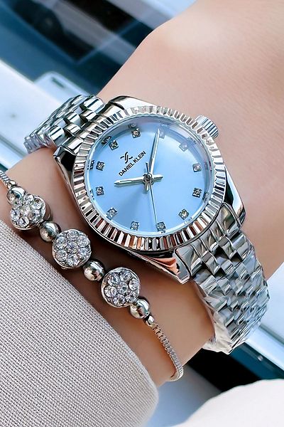 Daniel Klein Small Case Women Wristwatch 3 Atm Waterproof Silver Color Steel Band + Wristband With Gift DKBY2008C4