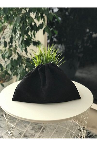 AREV BAGS Black Fabric Pouch
