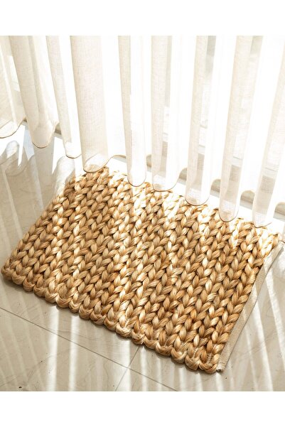 KaiHome Non-Slip Straw Base Hooded Mat