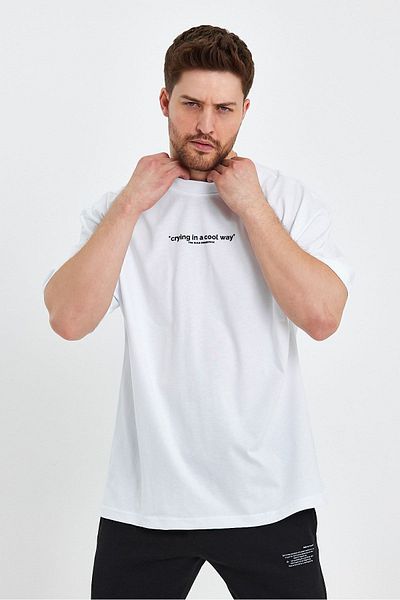 THE RULE Tricou alb, cu textura moale, 100% bumbac, cu croială largă, cu decolteu rotund, cu imprimeu plâns