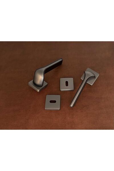 KOLDOOR Black Smoked Scottish - Mâner de ușă din Zamak cu rozetă pătrată 1 set