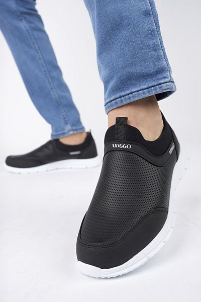MUGGO Hulk Guaranteed Unisex Orthopedic Laceless Light Walking Sneaker Sports Shoes