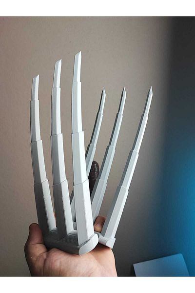 FigürDizayn Wolverine Automatic Moving OPening Closing Claw Set - Right Left Set