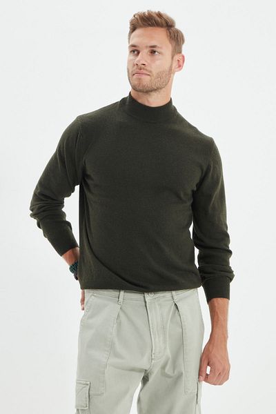 Trendyol Collection Khakifarbener Slim-Fit-Pullover aus Wolle mit halbem Rollkragen und Basic-Strickpullover TMNAW21KZ1595