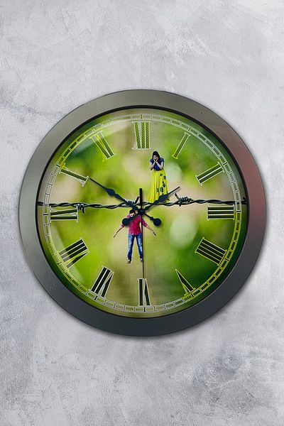 Kasva Concept Gift 36 cm Black Metal Funny Wall Clock