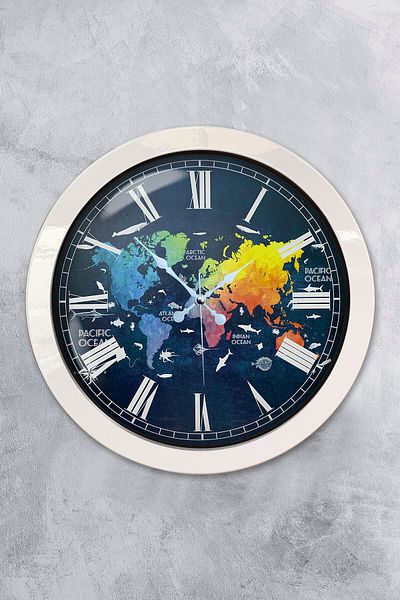 Kasva Concept Gift 36 cm White Metal Color World Map Wall Clock