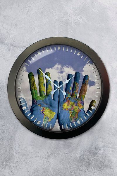 Kasva Concept Gift 36 cm Black Metal World Peace Wall Clock