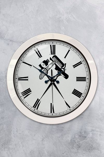 Kasva Concept Gift 36 cm White Metal Hairdresser Wall Clock