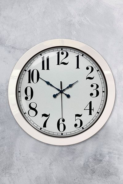 Platin Saat Ceas de perete cu cifre latino din metal alb de 36 cm