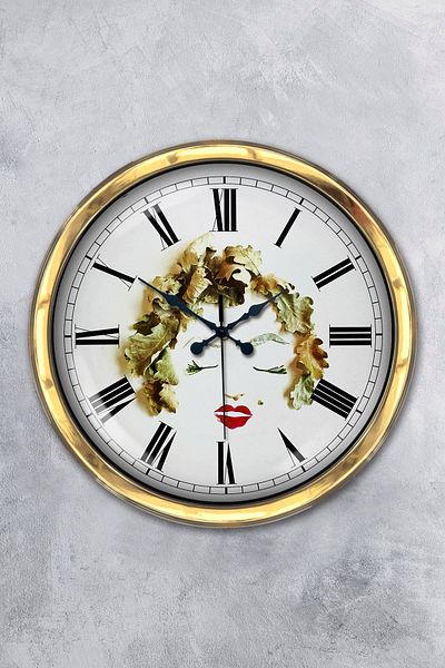 Kasva Concept Gift 40 cm Gold Metal Women's Wall Clock