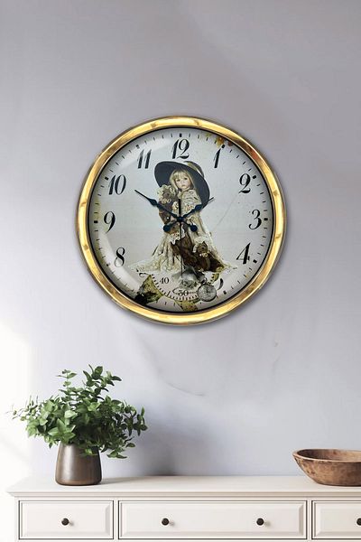 Kasva Concept 40 cm Gold Metal Girl Wall Clock