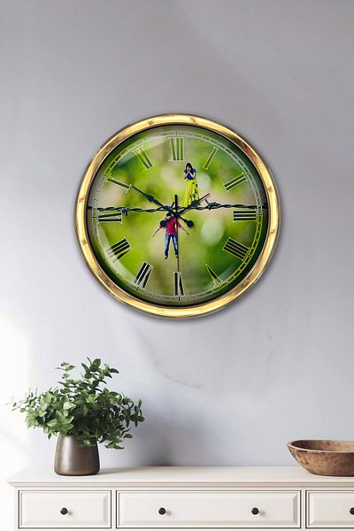 Kasva Concept Gift 40 cm Gold Metal Funny Bride Groom Wall Clock