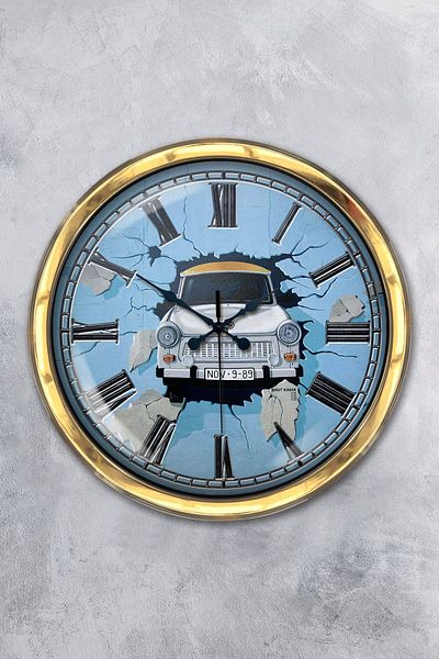 Kasva Concept Gift 40 cm Gold Metal Car Wall Clock