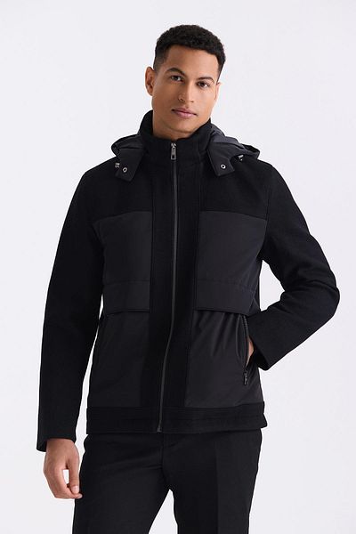 Jakamen Черно зимно палто с качулка и цип Comfort Fit