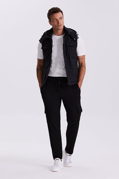 Jakamen Black Comfort Fit Pocket Hooded Relaxed Cut Safari Vest