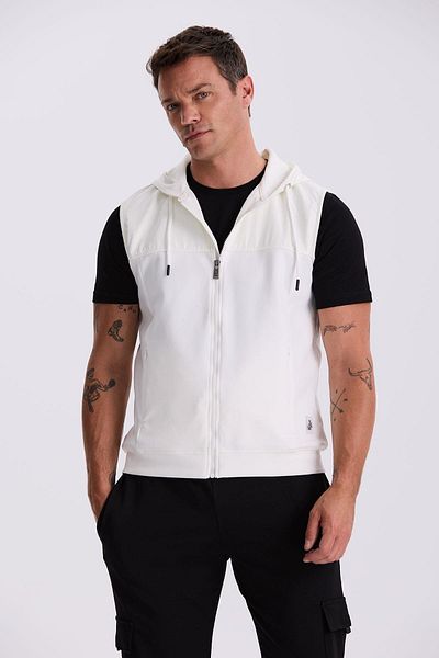 Jakamen Ecru Slim Fit Hooded Cotton Lycra Vest