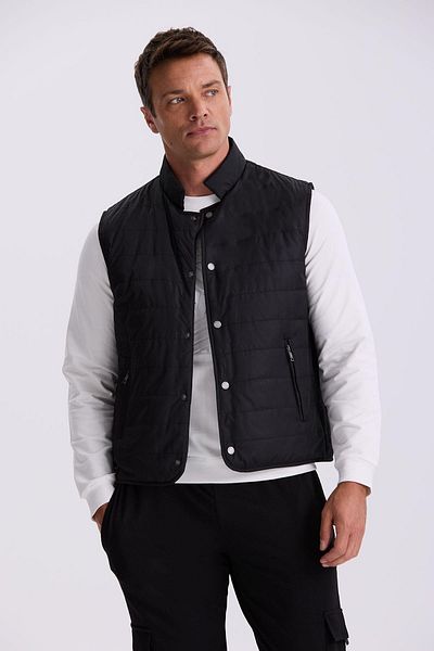 Jakamen Black Judge Collar Fiber Slim Fit Vest