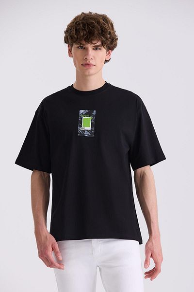 Jakamen Μαύρο μπλουζάκι με στάμπα Crew Neck