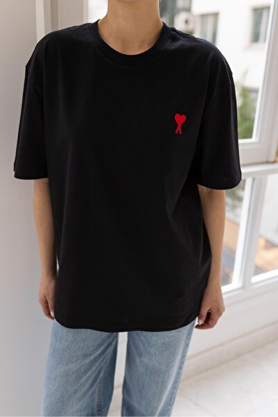 Askı Nişantaşı Black Heart Embroidery Detailed Oversize T-shirt