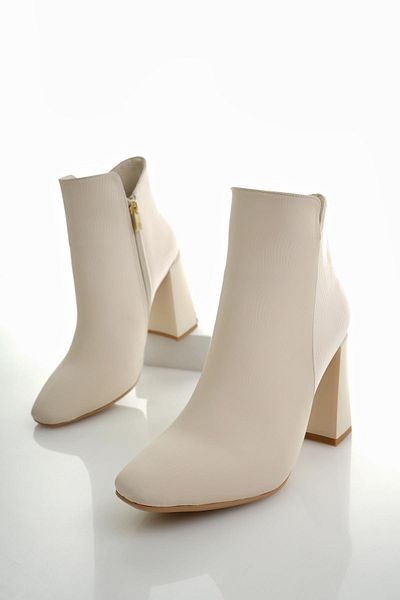 MUGGO Elodie Guaranteed - V Cut Thick Heel Women's Boots