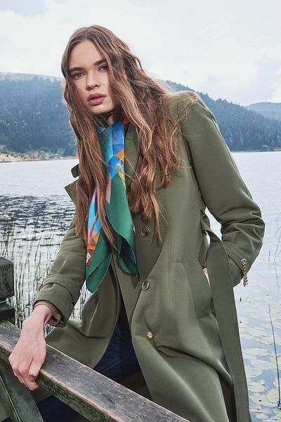 Zühre Chain and Belt Detailed Khaki Trench Coat 12615