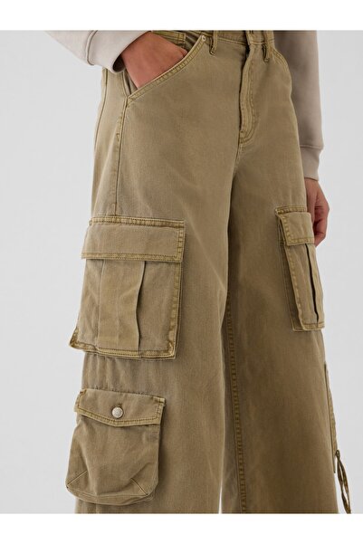GAP Kadın Bej Mid Rise Relaxed Kargo Pantolon