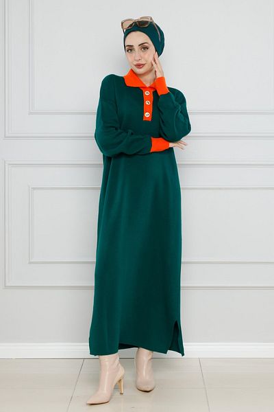 Sevitli Rochie tricotată cu gât polo - trei nasturi, verde smarald