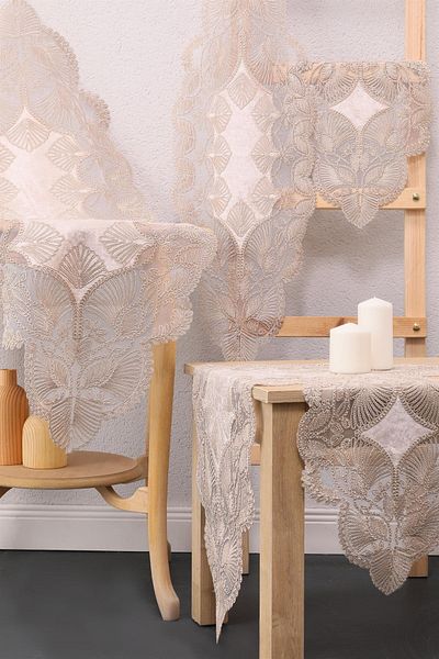 FAVORA Avant-garde Velvet 5 Piece Living Room Jewelry - French Laced