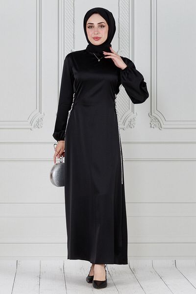 Sevitli Rochie de seara neagra satinata - siret cu detaliu in piatra